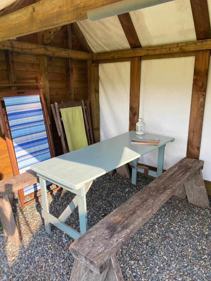 Mill Haven Place Glamping-Yurt 1 Talbenny Extérieur photo