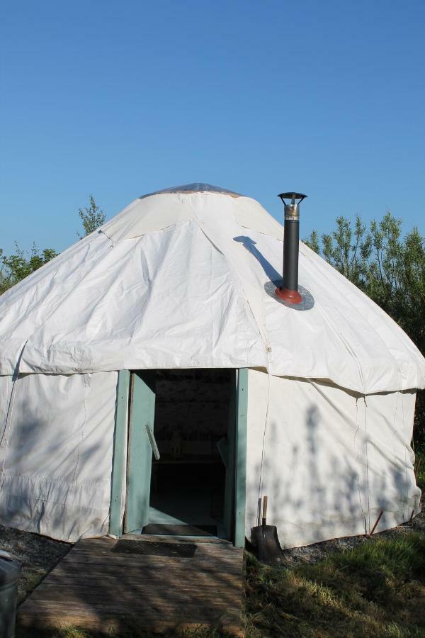 Mill Haven Place Glamping-Yurt 1 Talbenny Extérieur photo