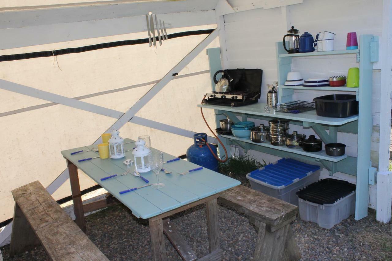 Mill Haven Place Glamping-Yurt 1 Talbenny Extérieur photo